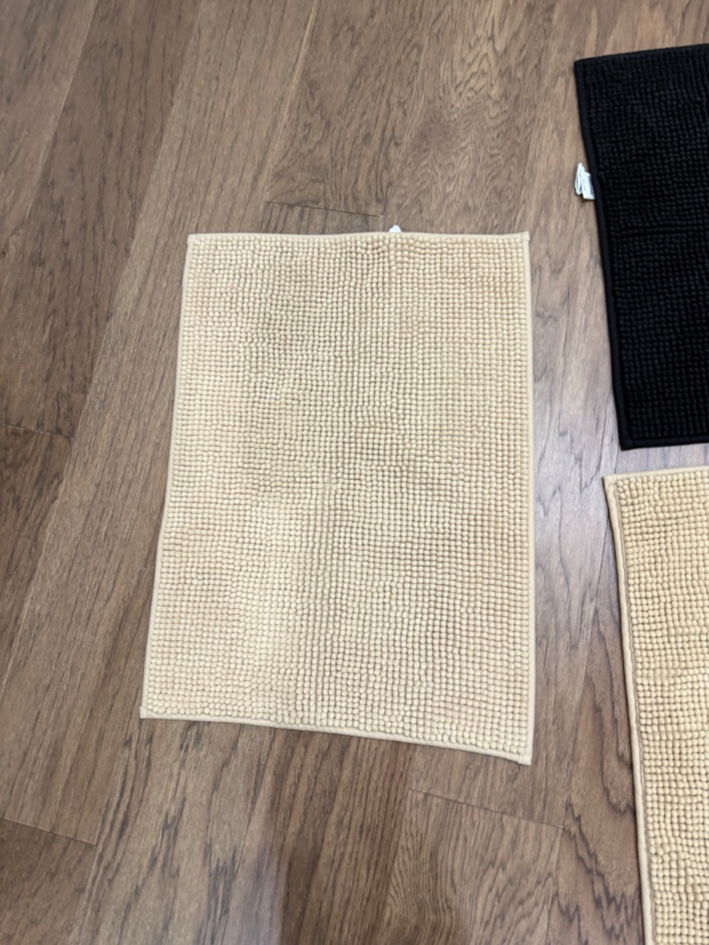 Room essentials Everyday Chenille Bath Rugs - Picture 3 of 6